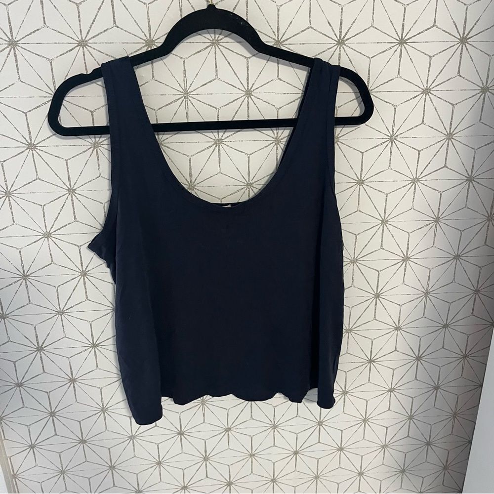 Marine Layer Navy Ribbed Crop Tank - Picture 5 of 5